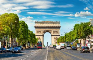 Featured in Jaya Travel's 10-day Europe tour, Grand Fascinating Europe, this image shows the Arc De Triomphe in Paris.