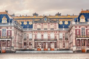 Featured in Jaya Travel's 15-day Europe tour, Grand Wonders of Europe, and 13-day Europe tour, Best of Europe, this image shows the Royal Palace of Versailles in Paris.