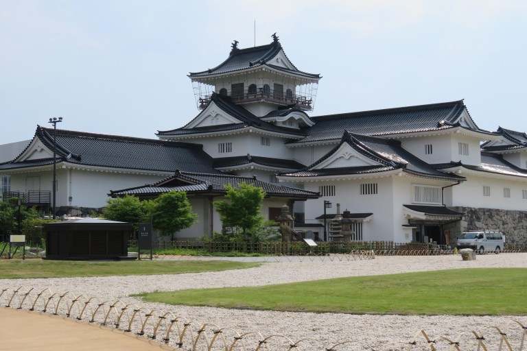 toyama-castle-japan_resizedjpg