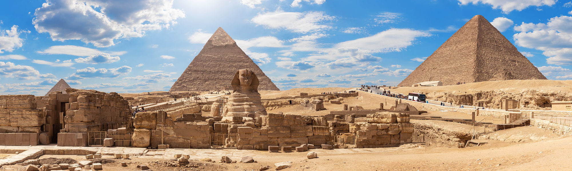 A panorama tour by Jaya Travel & Tours of the Pyramids of Giza and the Sphinx in beautiful Cairo, Egypt.